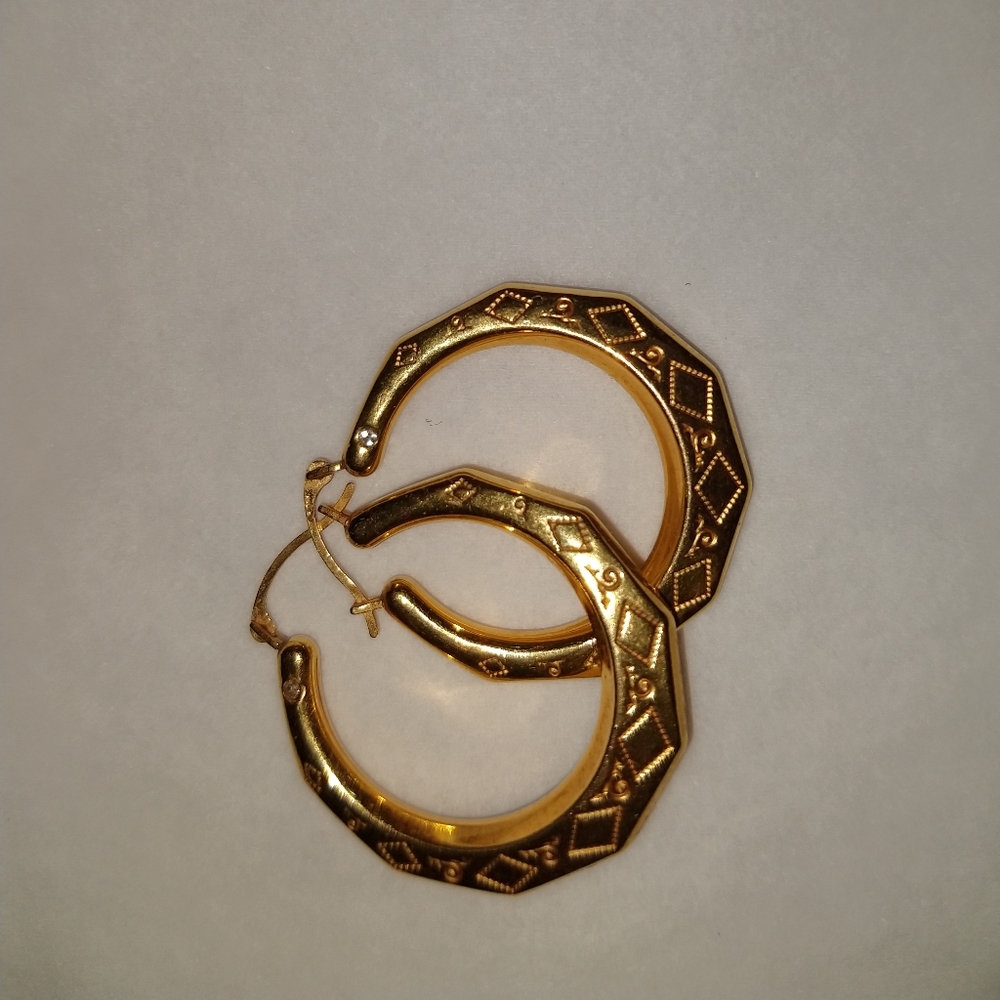 Pre-owned Earring